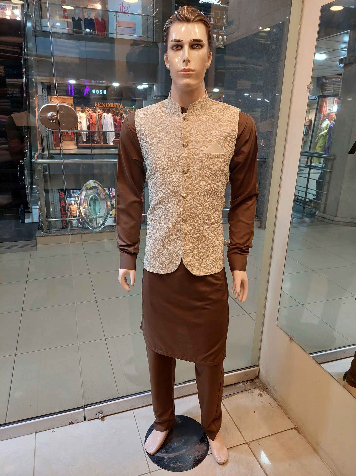 Light biscuit with white embroidery Masoori - Waist Coat