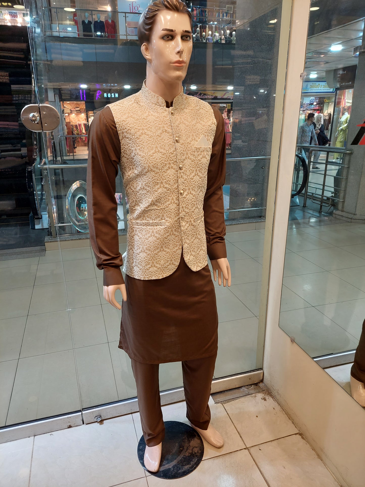 Light biscuit with white embroidery Masoori - Waist Coat
